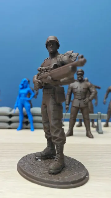 Bullseye – Army Men — Image 3 of 5