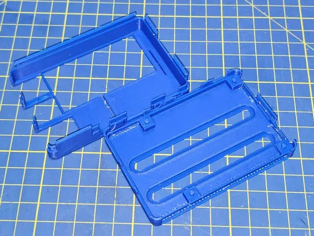 Rpi3 cover with support for dual GeekPi fan — Image 3 of 7