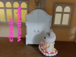 Wardrobe Sylvanian families compatible