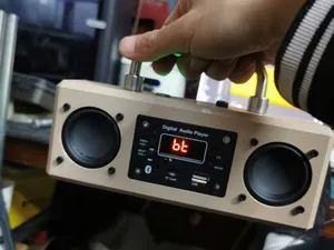 便携蓝牙复古音箱