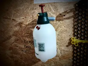 Garden Pressure Sprayer Wall-Mounted Holder