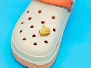 Thumbs Up Croc Charm (Horizontal)