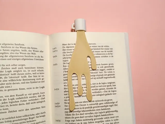 Spilled coffee cup bookmark — Фото 5 из 5