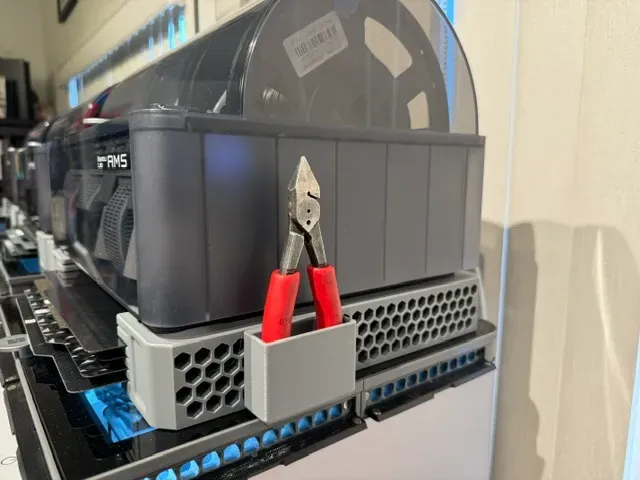 Filament Cutter Holder - For Build Plate Storage — Image 4 of 8