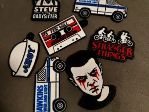 Stranger Things key. mag. & safety pins vol2.