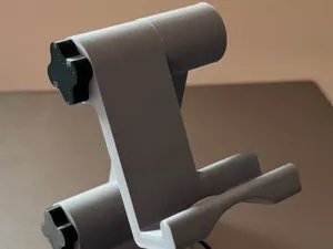 Adjustable Phone Holder - Access to plug in phone
