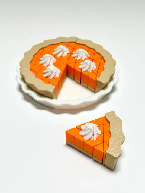 Mini Pixel Pumpkin Pie Slice & Pie Pan — Image 3 of 6