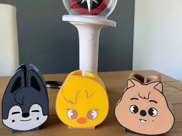 stray kids lightstick stand