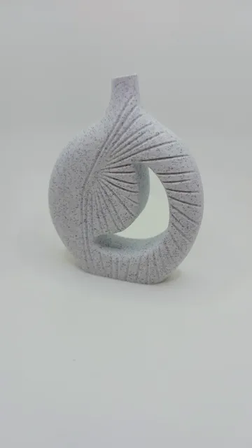 Kosmische Spiralvase aus Sternenstaub — Image 3 of 4