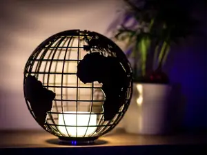 Transparent Earth Globe - Lamp