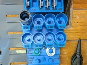 Dillon 650/750 Case feed adapter for Louvered wall