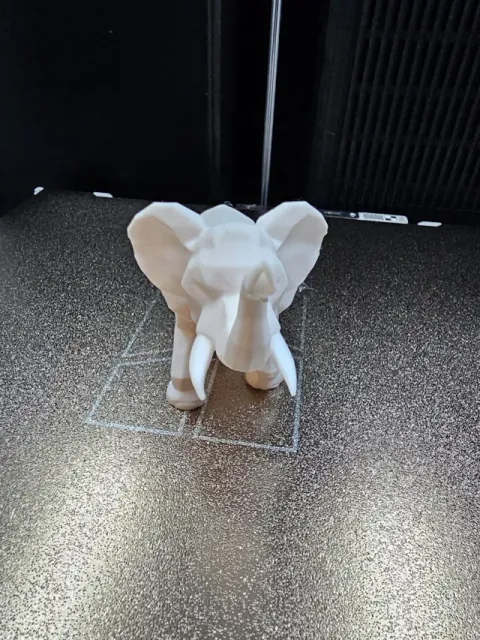 Low Poly Serie / Elephant ( Nr. 010) — Image 2 of 4