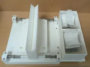 Federbelasteter Buchhalter für die Buchbearbeitung