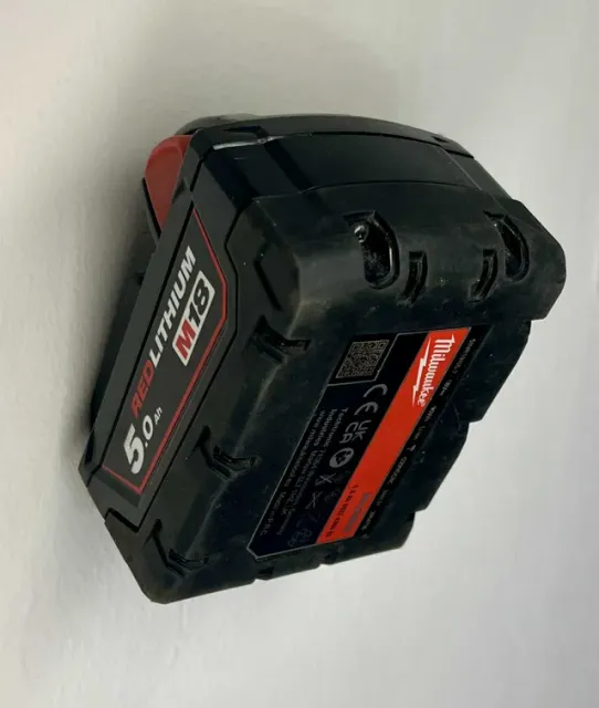 Milwaukee M18 Battery holder flat/tilted — Фото 3 из 9