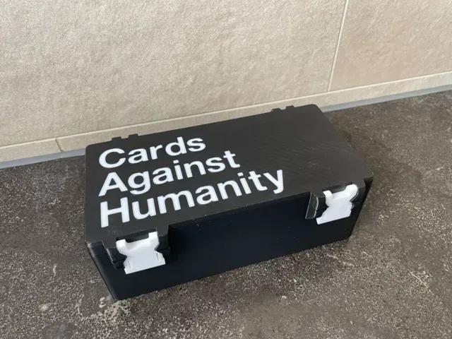 Cards Against Humanity - Snaplock Card Box - Small — Фото 2 из 4