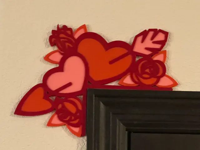 Valentines Day Heart Arrow Door Corner — Image 2 of 2