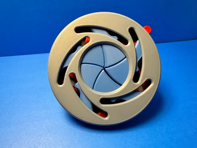Fidget Photo Frame | No Support — Image 2 of 7