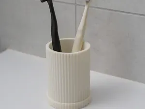 Minimalist Toothbrush Holder with Drainage