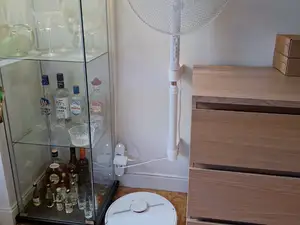 Floor fan wall mounted