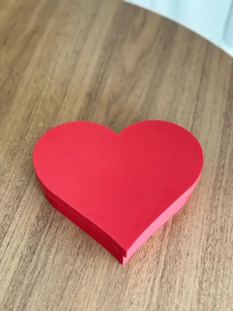 Valentine's Day Heart Box for Sweets with Lid — Фото 2 из 5