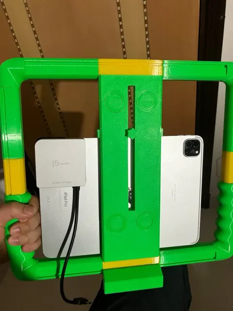 iPad Pro Rig — Image 4 of 11