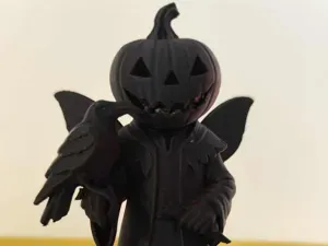 Crowlin Embergourd – The Voice of the Raven