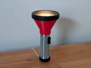 Dekolampe im Retro Taschenlampen Design