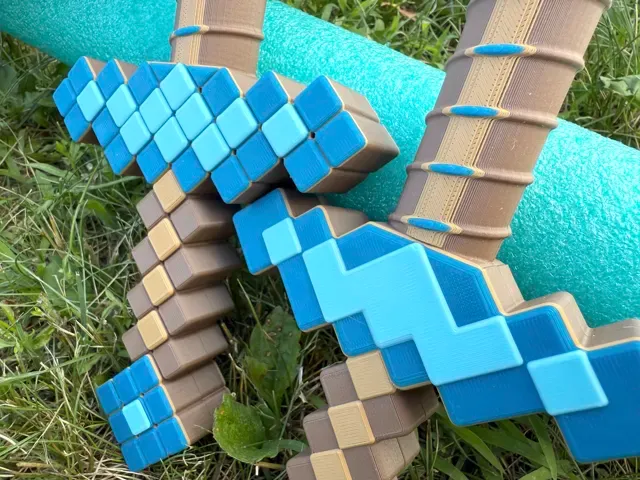 Minecraft Inspired Diamond Pool Noodle Sword — Фото 10 из 15