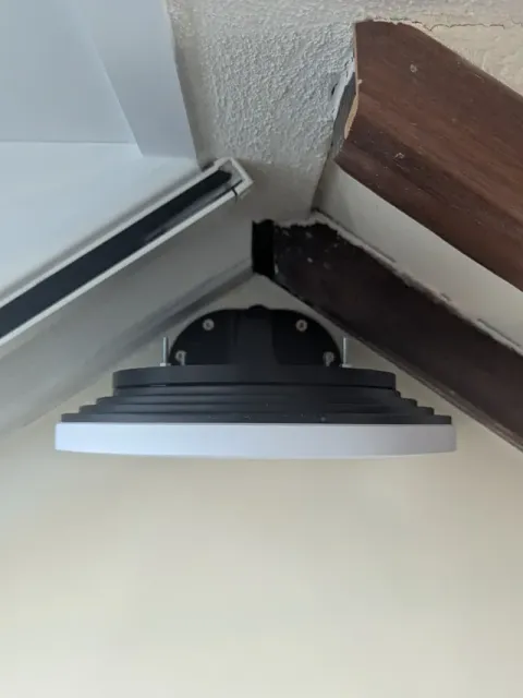 UniFi U7 Pro XG wall arm mount — Фото 2 из 2