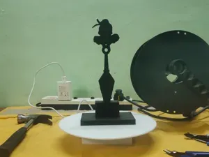 Itachi iconic post pose in kunai Table top 20