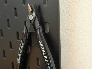 SKADIS Side Cutter Holder - Strong Wall Grip