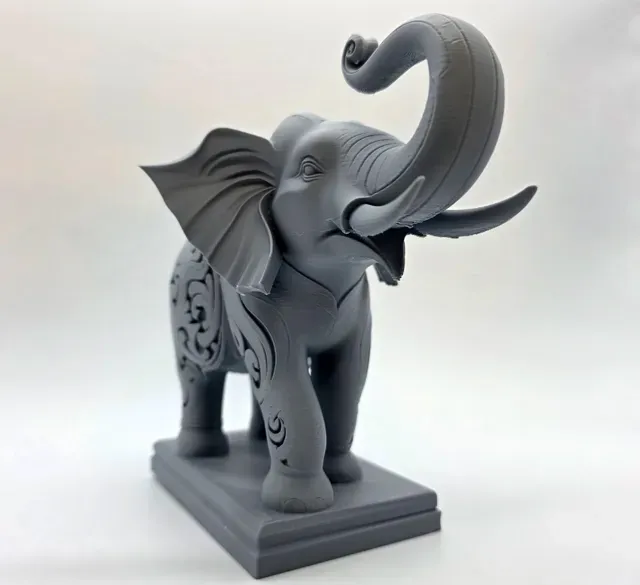 Ornately Carved Elephant on Pedestal — Фото 3 из 6