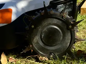 Mammotion Yuka Mini | Aeration Spikes
