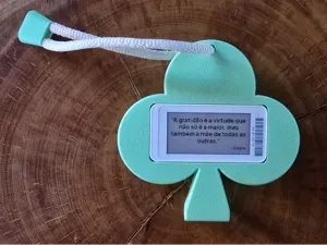 Club e-ink case – magnet, keychain, wall & tape