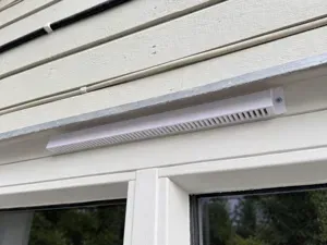Window Trickle Vent Cover / Exterior Rain Hood
