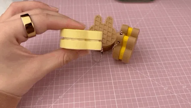 Bunny Waffles Fidget Clicker — Фото 2 из 3