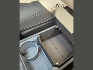 KIA EV3 - Storage box for centre console