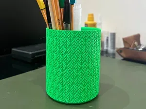 Leaf Crest Pen Holder | Multipurpose Storage