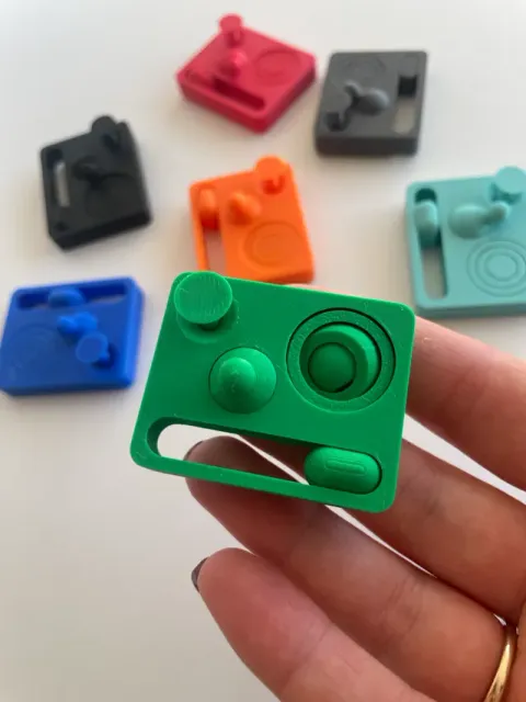 Fidget toy - Tiny fidget with 4 functions — Image 7 of 8