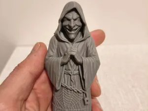 Evil Hooded Trickster – Creepy Halloween Figurine