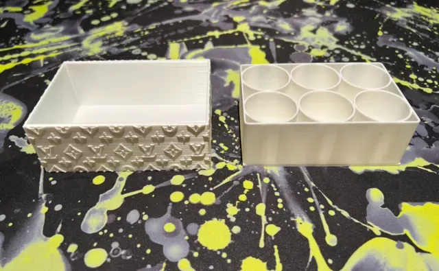 Louis Vuitton SMALL BOX + VAPE JUICE HOLDER — Фото 2 из 3