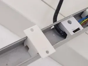 Lampenhalterung als Ersatz, mit seitlicher Montage