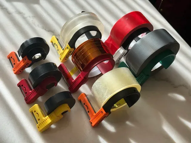 Masky Blade: Retractable blade tape cutter — Image 3 of 9