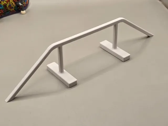 Ground Rail Fingerboard Trick Skate — Фото 2 из 3