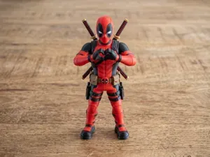 Deadpool Heart Figure | Marvel