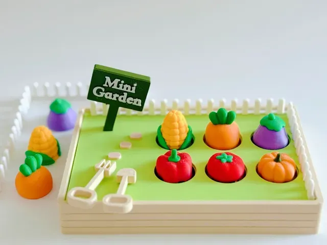 Mini Veggie Gargen & 6 Veggie Clickers — Image 6 of 7