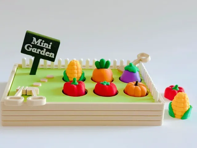 Mini Veggie Gargen & 6 Veggie Clickers — Image 7 of 7