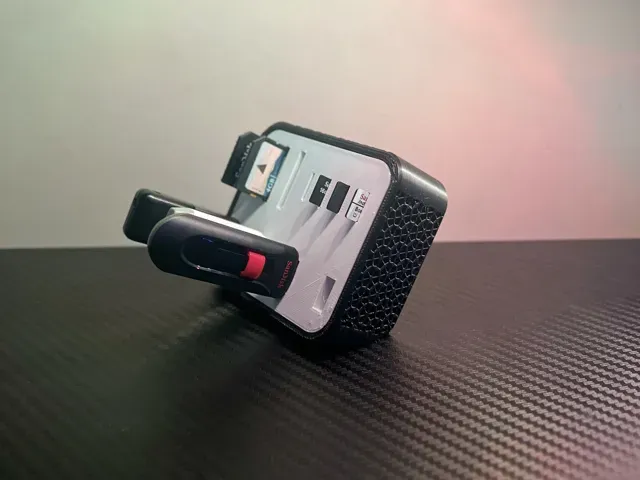 Kumiko USB & SD Card Dock — Фото 5 из 6