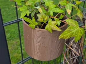 Holzdesign Blumentopf für den Gartenzaun - Fäncel