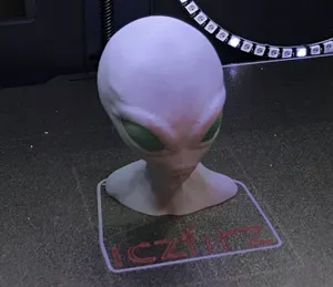 Alien Bust MultiMaterial